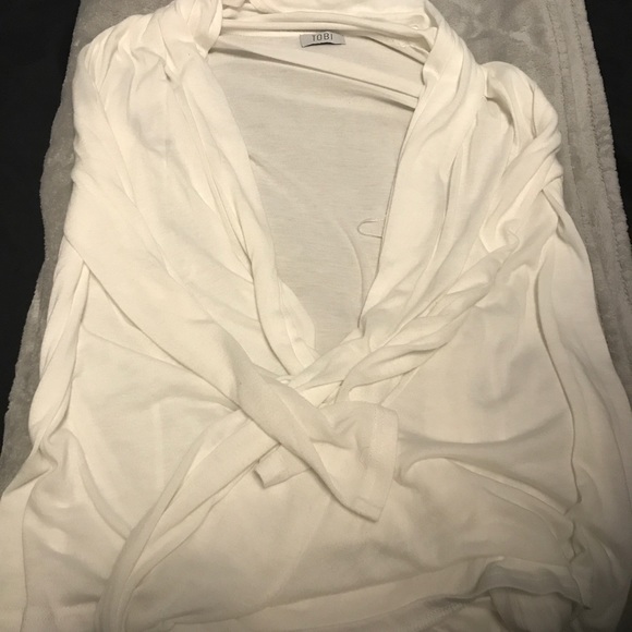 TOBI LIGHTWEIGHT COWL NECK WHITE LONG SLEEVE WRAP - Picture 2 of 3